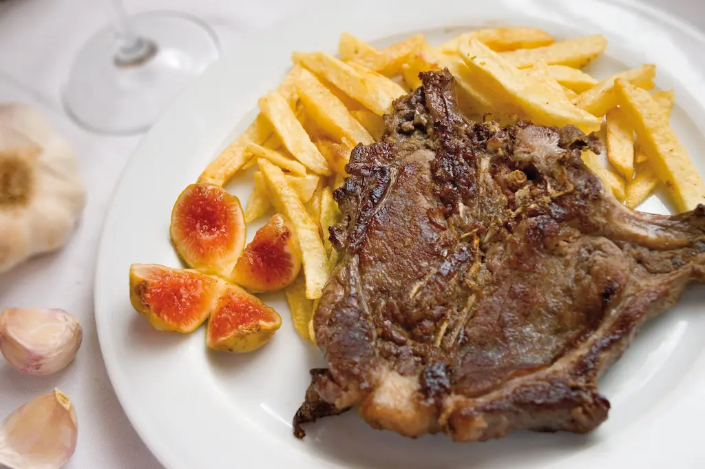 receta de chuletas de jabali a la parrilla al estilo gallego
